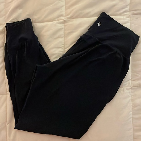 Athleta salutation jogger - Picture 2 of 3